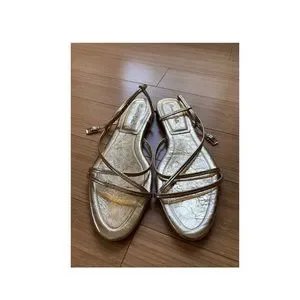 ★ Massimo Dutti★ gold slide sandals 11648650091 Leather sandal Massimo Dutti Gold size 40 EU in Leather